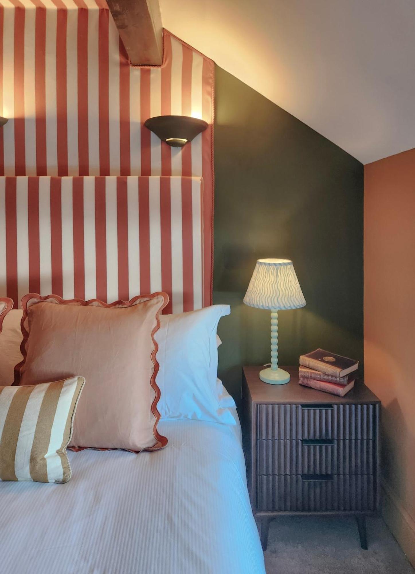 The Hare & Hounds Inn Bowland Bridge Exteriör bild