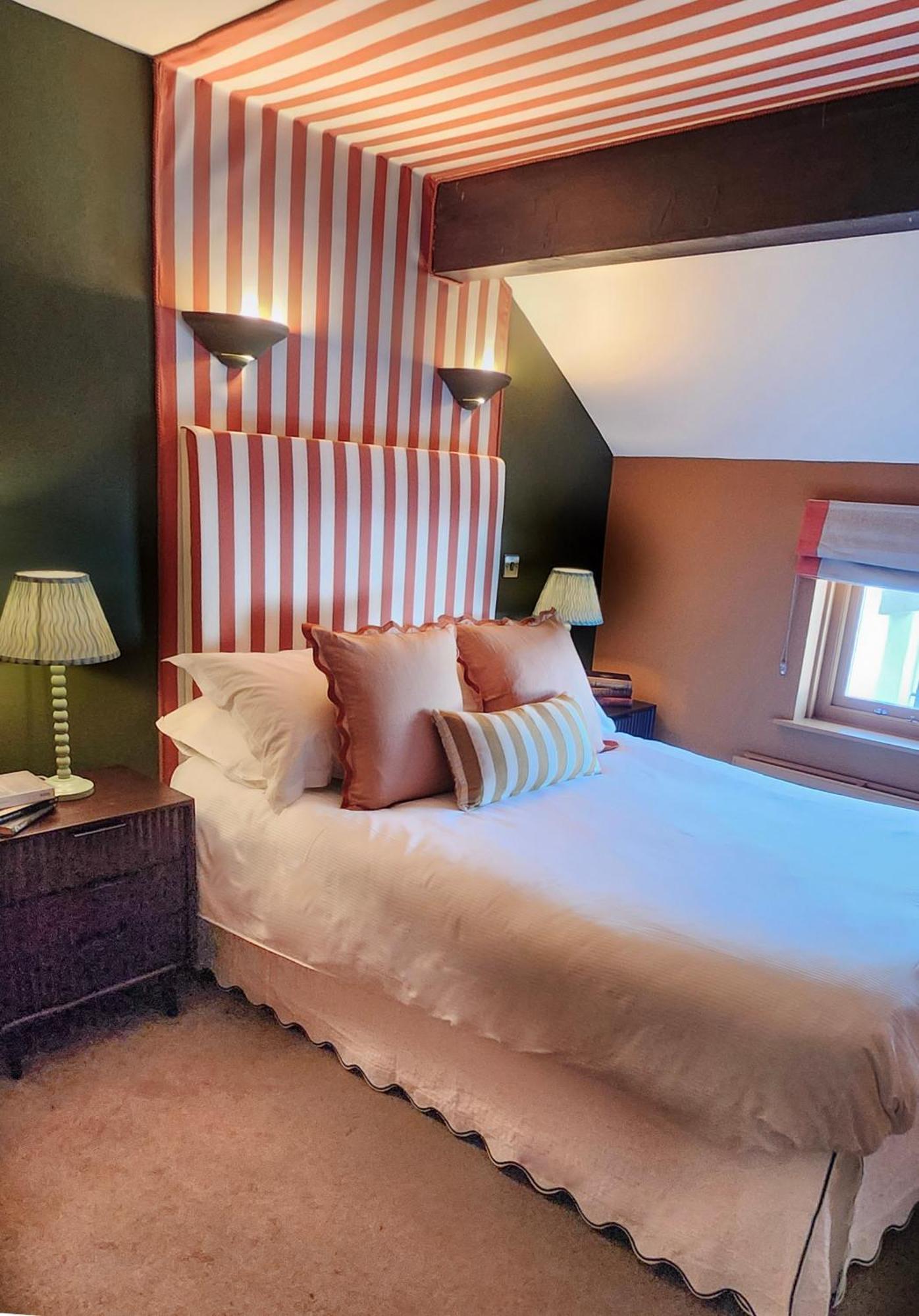 The Hare & Hounds Inn Bowland Bridge Exteriör bild